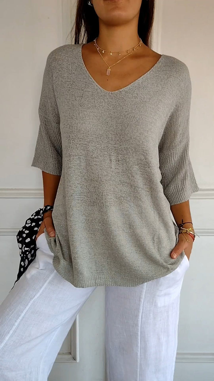 HANNA | CLASSIC V-NECK SWEATER