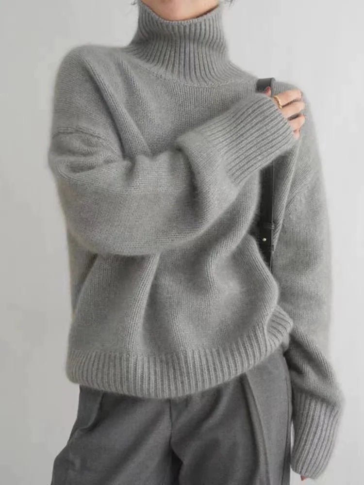 BETH | LINEA SOFT SWEATER