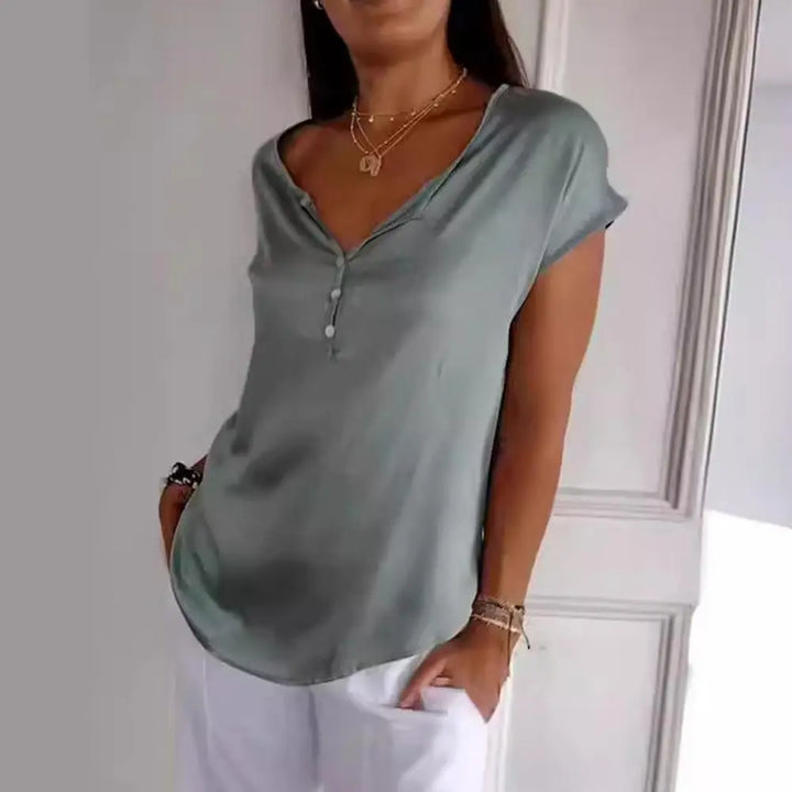 DANI | ELEGANT V-NECK TOP